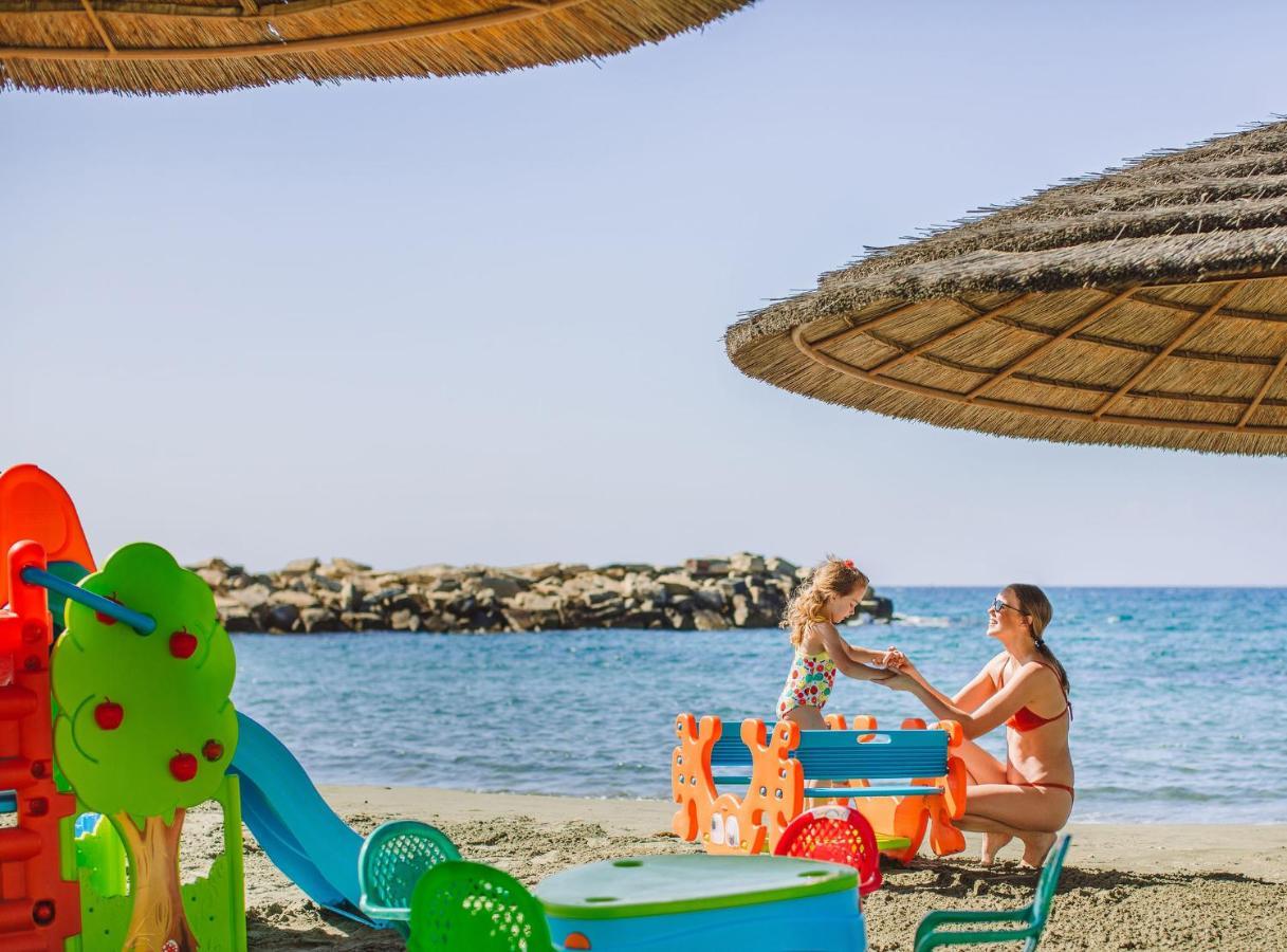 Amathus Beach Hotel Limassol Exterior foto
